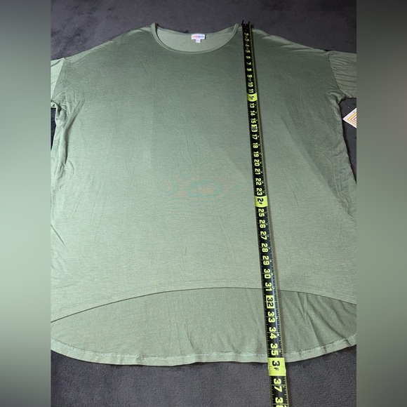 NWT LuLaRoe Size 2X Olive Green Irma Short Sleeve Lightweight T Shirt - Picture 3 of 8
